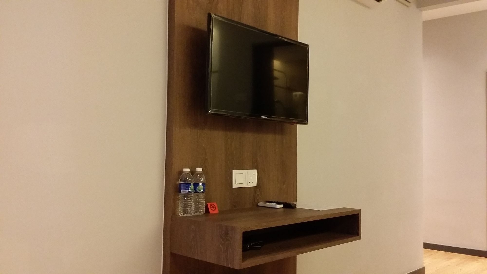 Go Hotel Subang Jaya Buitenkant foto